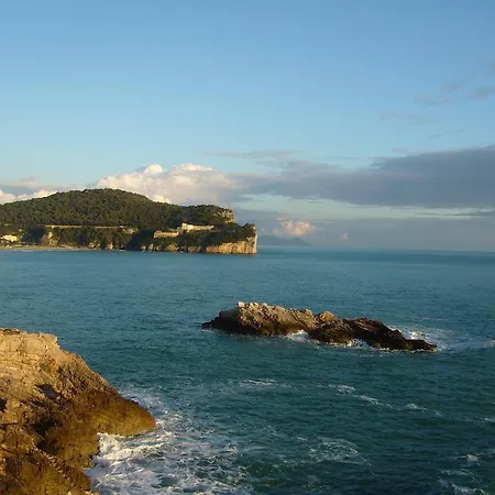 Vento Di Terra בית הארחה 4*