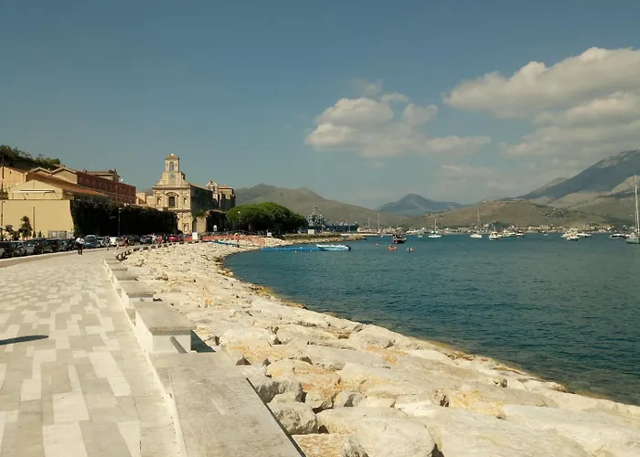 招待所 Vento Di Terra 4*